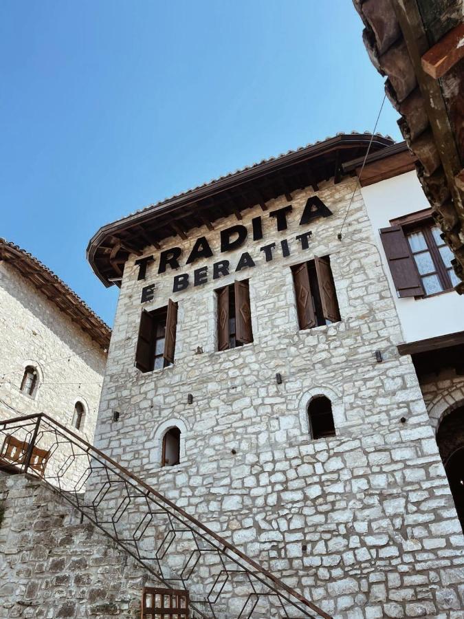 Tradita E Beratit Hotel Berat